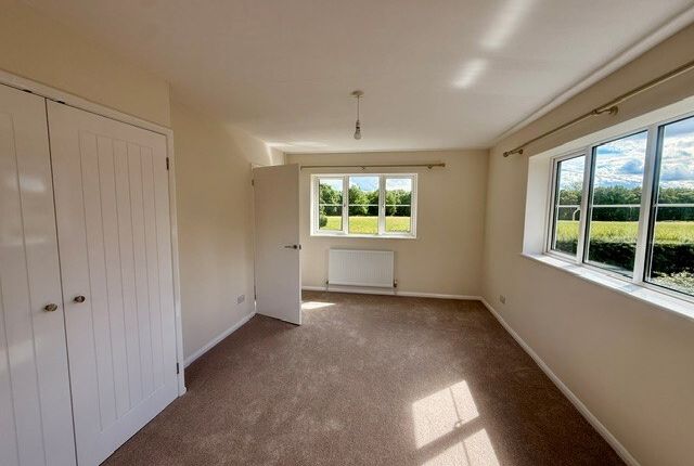 New Cottage,, Haines Hill, Reading photo 5
