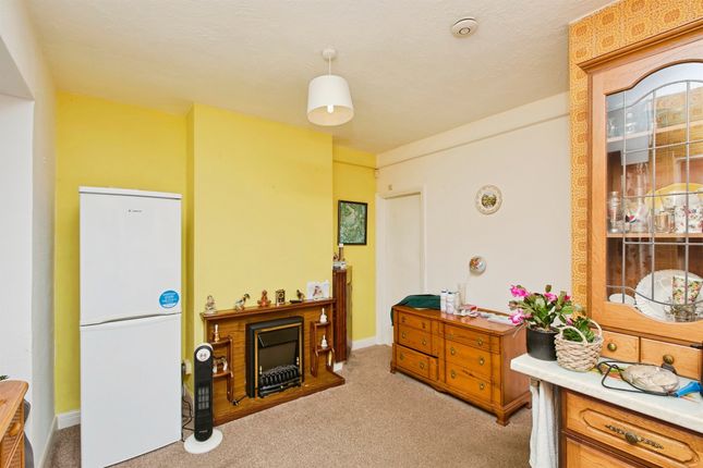 158, Reginald Road North, Derby photo 4