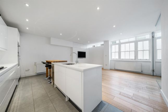 Property to rent in Bathurst Mews, Hyde Park
