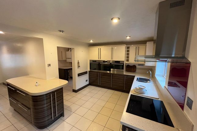 Thumbnail Property to rent in Steatite Way, Stourport-On-Severn