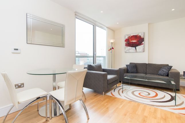 Flat for sale in Cobalt Point, Millharbour, Canary Wharf, London