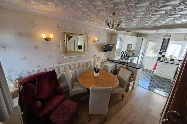 58, Beech Road, Pentrebane, Cardiff photo 2