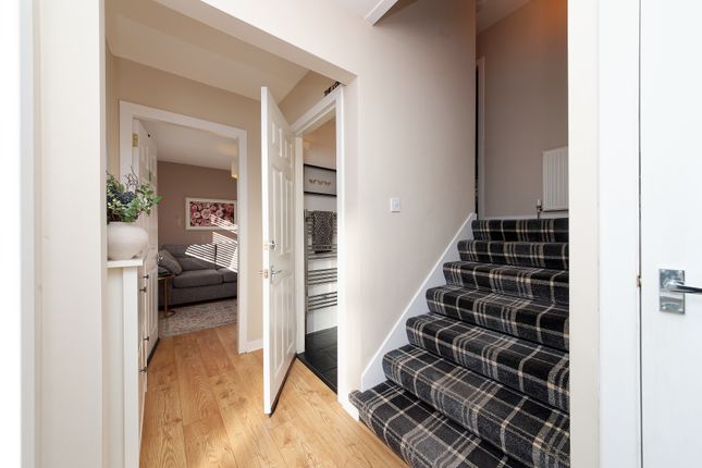 8, Acer Crescent, Paisley photo 3