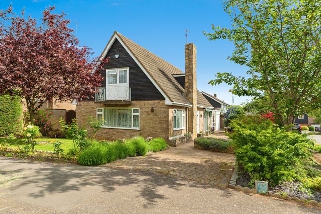 Detached house for sale in Bell Acre, Letchworth Garden City