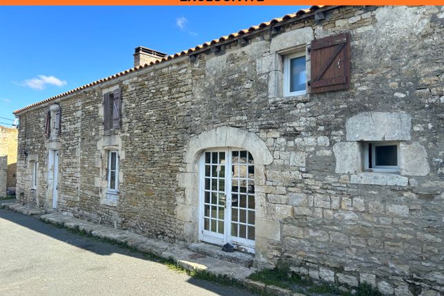 Thumbnail Detached house for sale in Surgeres France, Charente Maritime, France