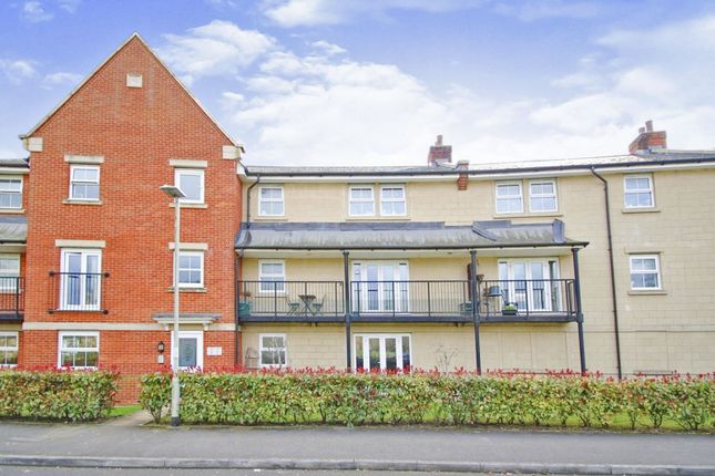 Flat for sale in Cirrus Drive, Shinfield, Reading