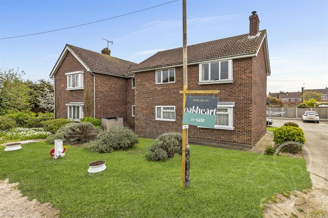 Flat for sale in Colchester Road, West Mersea, Colchester