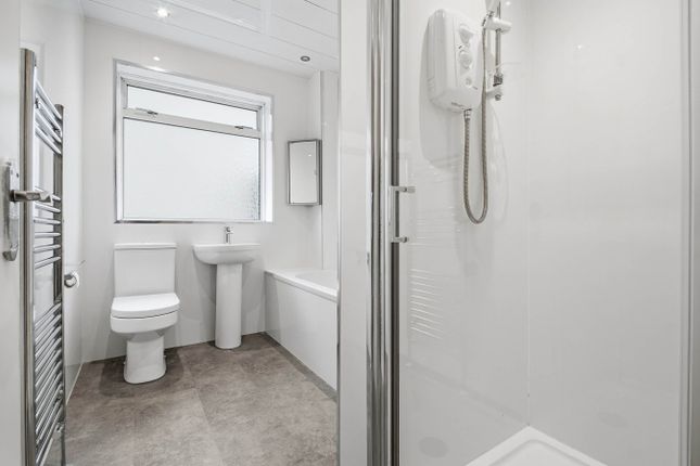 6, Park Lane, Kilwinning photo 4