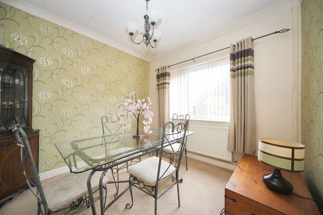 19 Martland Crescent, Wigan photo 4