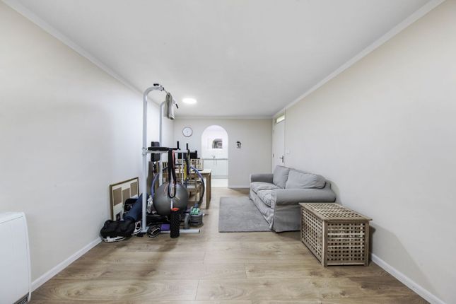 Flat 11, 19, The Greenwoods, Sherwood Road, Harrow photo 3