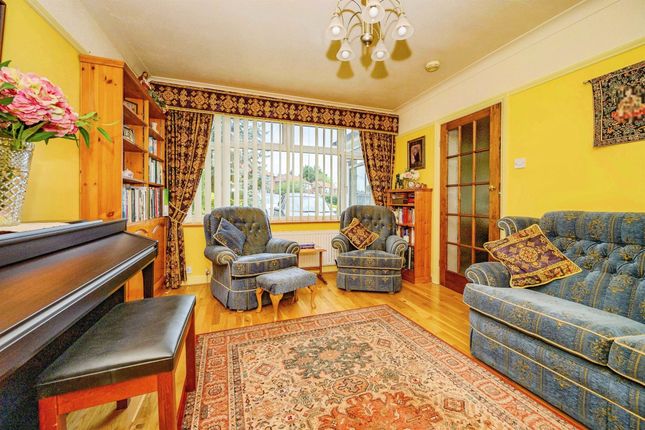 19, Kings Avenue, Hemel Hempstead photo 2