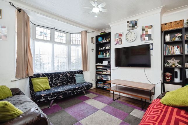 40, Johnstone Road, London photo 4