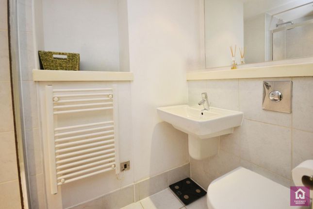 84 Cedar Court,, Longfield Centre, Manchester photo 4