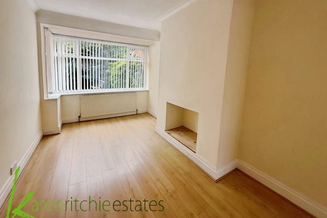 15, Moorside Avenue, Bolton photo 3