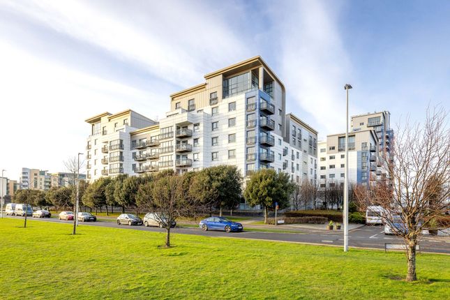 Thumbnail Flat for sale in 3/18 Western Harbour Midway, Newhaven, Edinburgh