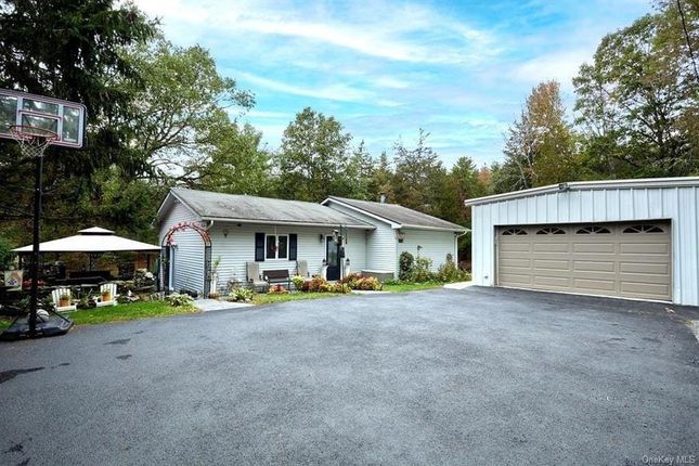 Property for sale in 45 Barkit Kennel Road, Pleasant Valley, New York, United States Of America