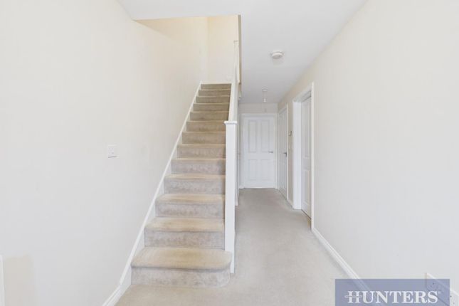 8, Butterbur Lane, Scarborough photo 2