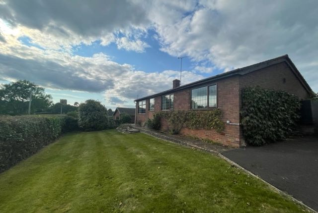 Thumbnail Bungalow to rent in Porchbrook Road, Rock, Kidderminster