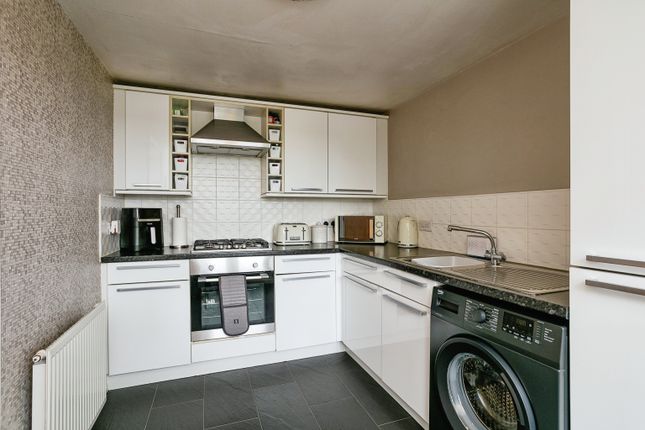 Flat for sale in Cairnfield Place, Aberdeen