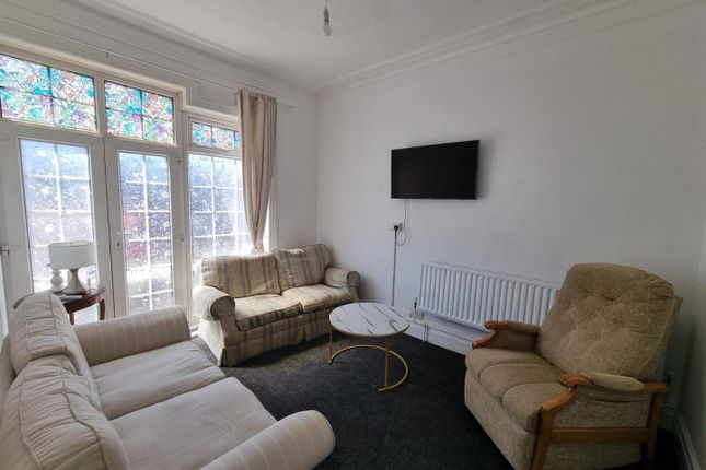 228A, London Road, Croydon photo 2