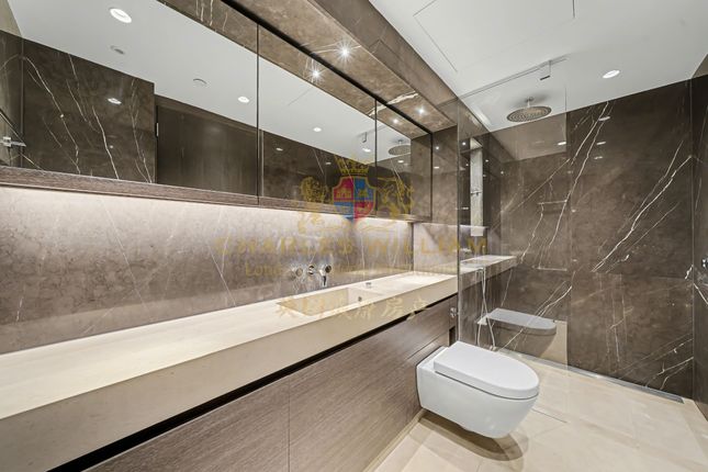 Apartment 242, London photo 2
