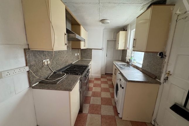 21 Asquith Road, Birmingham photo 4