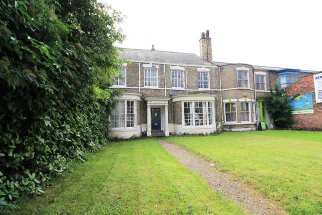 Town house for sale in Beverley Road, Hull