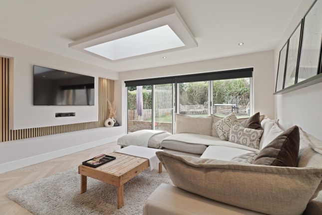 35, Batworth Drive, Sheffield photo 2