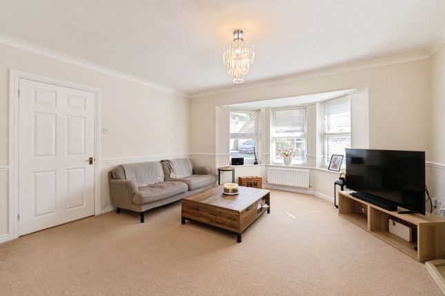 21, Quilters Drive, Essex photo 4