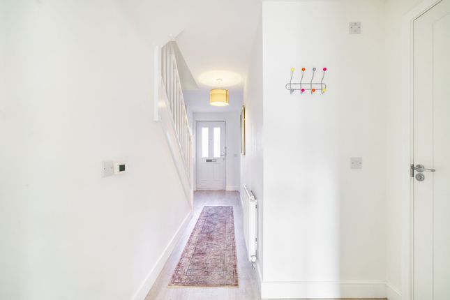 11 Shale Road, Winchburgh photo 2