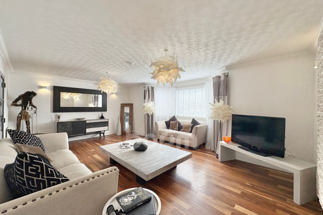3, Dipple Road, Kilbirnie photo 2