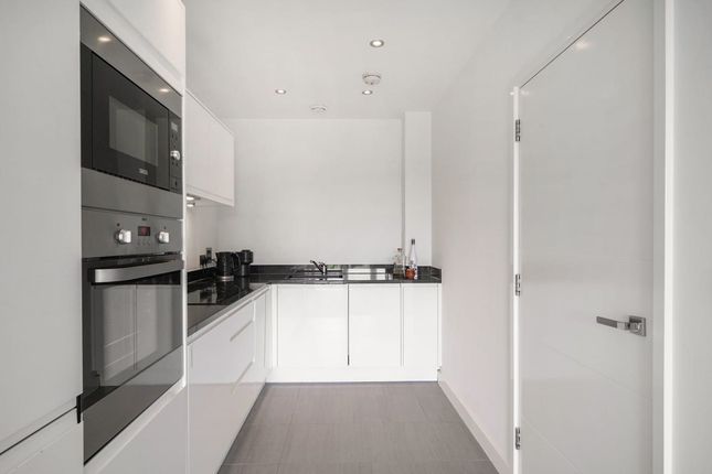 Flat 71, Coleby House, London photo 3