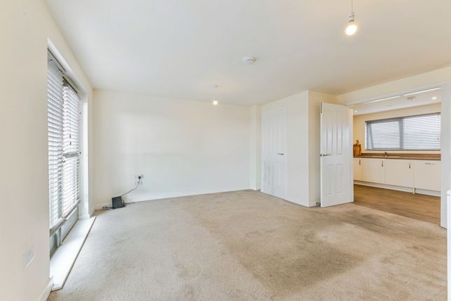Flat 4, 24A,, Tranchet Lane, Northampton photo 3