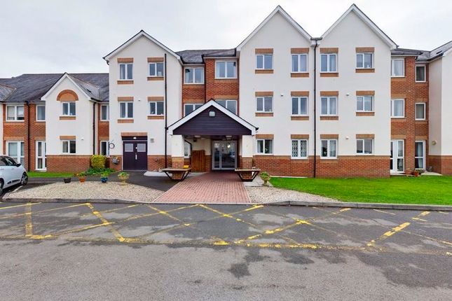 Flat for sale in D`Arcy Court, Newton Abbot