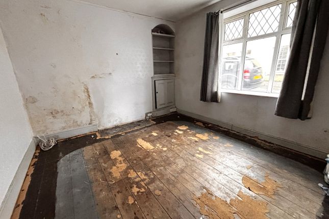 46, Water Street, Carmarthen photo 2