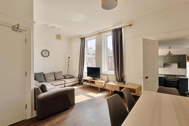 4 Bedroom Flat in NE2 3DE