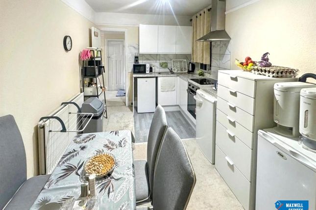 223A, Edgware Road, London photo 4