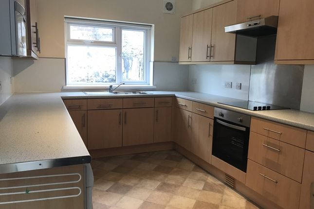 Shared accommodation to rent in Beach Street, Swansea