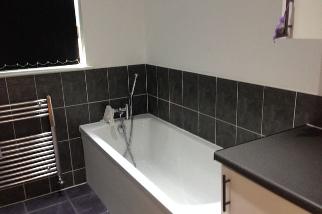 Room to rent in Ashlea Development, Stalybridge, Ashton Under Lyne