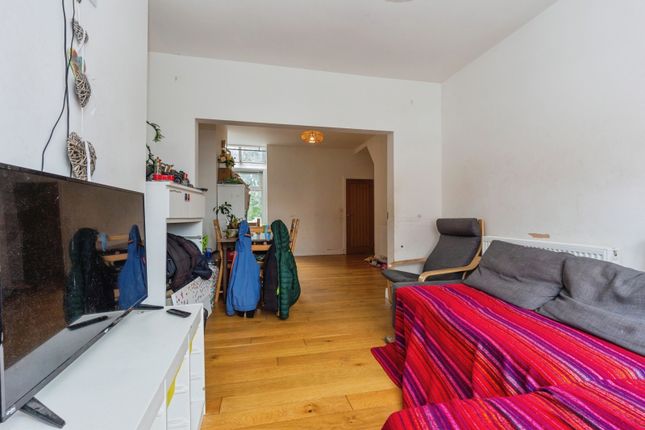 11, Linton Road, Greater Manchester photo 3