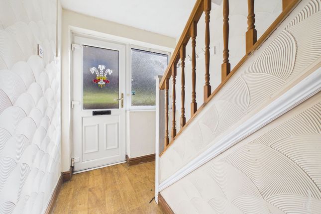 92 East Pentwyn, Abertillery photo 2