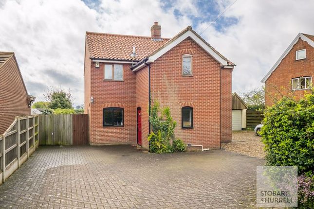 Thumbnail Detached house for sale in Fieldview, Low Road, Great Plumstead, Norfolk