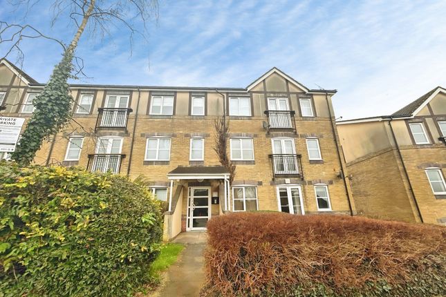 2-bed flat on Kenmare Mews, Cardiff, £1,100/mo