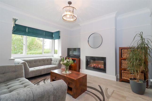 331, Doncaster Road, Wakefield photo 4