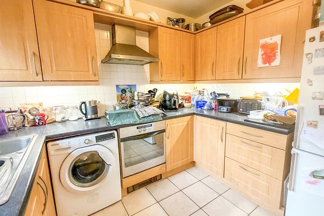 7, Sage Court, Maidstone photo 2
