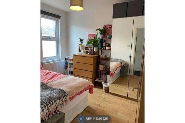 2 bed terraced house to rent in Vernon Road, London E15