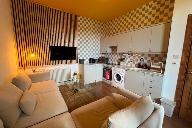 74 Ravenscroft Street, Edinburgh photo 3