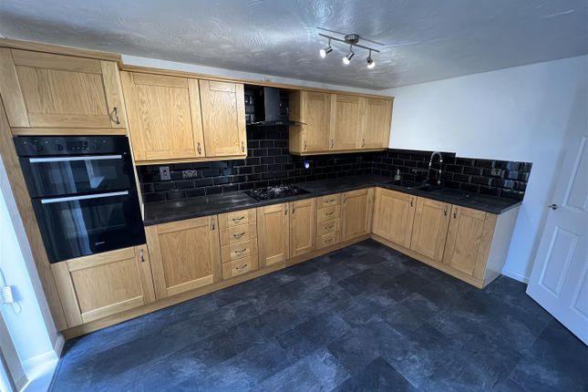 4, Aster Gardens, Derby photo 3