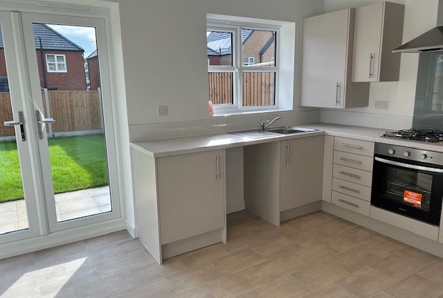 51 Taylor Lane, Kirkham photo 4