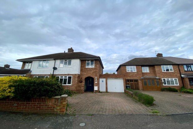 Thumbnail Property to rent in Fairholme, Bedford